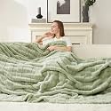 Cozy Bliss Fluffy Faux Fur Throw Blanket for Couch,Warm Cozy Soft Green Throw Blankets for Sofa Bed Living Room,50x60 Inches