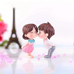 craftvatika miniature romantic love kissing couple statue valentines day decoration items for valentines day gift for girlfriend and boyfriend husband wife multi resin 5 centimeter