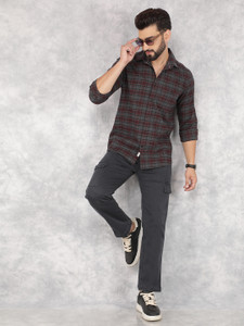 CRIMSOUNE CLUB Men Checkered Casual Red Shirt