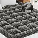 Cymula Twin Mattress Topper, Fleece Bubble Mattress Pad for Twin Dorm Bed Thick Firm Down Alternative Plush Faux Fur Pillow Top Bed Cover Soft Futon Mattress Protector, Grey