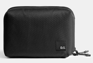 dailyobjects vault tech kit organizer  camera bag