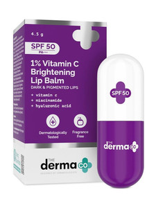 the derma co 1 vitamin c brightening lip balm  protects from sun damage natural