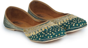 the desi dulhan mojaris for women green  8