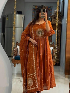 Divastri Women Kurta Pant Dupatta Set