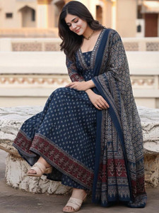 Divastri Women Kurta Pant Dupatta Set
