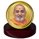 Diviniti Pramukh Swami Gold Plated Metallic Car Frame, Table Decor| MCF 1C Classic Pramukh Swami and 24K Gold Plated Foil| Religious Frame for Pooja, Gifts Items (5.5 x 5.0 CM)