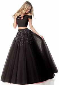 divyam fab self design semi stitched lehenga choli black