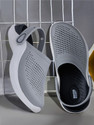 DOCTOR EXTRA SOFT Men Clogs