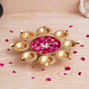ecraftindia golden metal handcrafted decorative urli - urli bowl for home decor - for floating flowers - diwali decoration items home decor - housewarming diwali gift