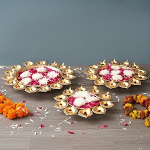 ecraftindia set of 3 golden metal handcrafted decorative urlis - urli set for home decor - urli bowl for floating flowers - diwali decoration items for home decor- housewarming diwali gift