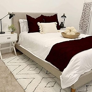 bed runner set cotton 800 thread count 3 piece pinch pleated bed runner set decorative bed scarf 1 pinch pleated bed runner and 2 piece cushion coverking size 10225 inch wine