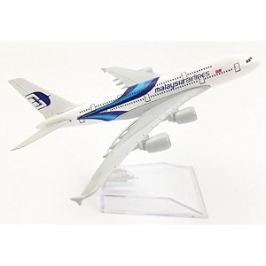 diecast metal scale aeroplane model size -14cm x 16cm -1pc - for display only malaysia airlines white