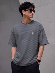 FEEL TRACK Men Self Design Round Neck