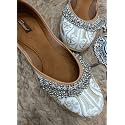 Flat FootwearMojariPunjabi JuttiBellies for Women - Embroidered