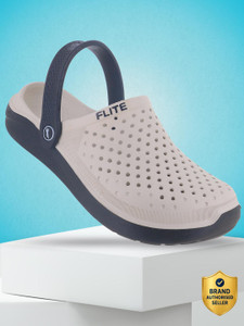 FLITE Men Clogs
