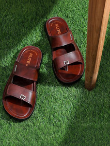FLITE Men Sandals