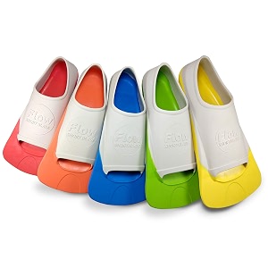 flow short blade swim fins for swimming pool lap training - youth sizes for kids young men and women