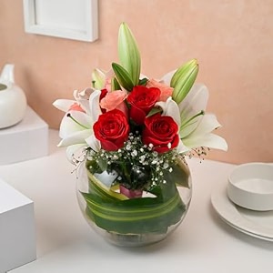 floweraura fresh live flower bouquet of 12 mix roses amp 2 lilies flowers in vase for birthday gift anniversary gift mother39s day gift love amp romance gift father39s day gift same day delivery