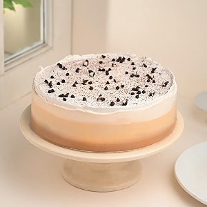 floweraura delicious chocolate irish coffee swirl cake with creamy gift39s for birthday anniversary friends valentine39s day mother39s day party same day delivery 05kg
