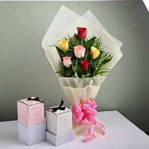 floweraura love special fresh live 6 mix roses flowers bouquet with set of 2 glass candle for valentine39s day amp birthday gift same day delivery