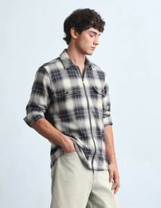 FLYING MACHINE Men Checkered Casual White Black