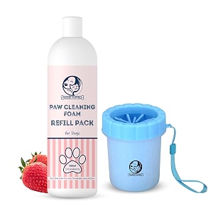foodie puppies paw cleaner combo for dogs and cats  paw cleaner silicone bristle cup small and strawberry foam refill - 500ml  no-rinse quick dry lick-safe moisturising and freshening