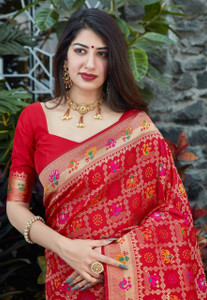 fospy woven kanjivaram silk blend saree red