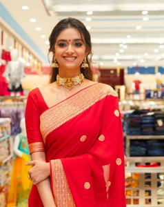 fospy woven kanjivaram silk blend saree red