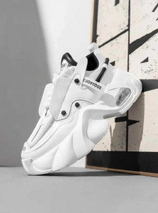 FREEMO Chunky Fashionable Sneaker Running
