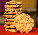 FreshTrain Round Peanut Chikki | Punjabi Chikki | Peanuts & Jaggery Gol Chikki |Peanut bar (1 kg)