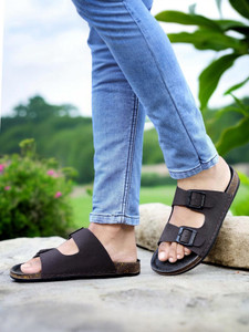 FRONTASTIC Men Sandals