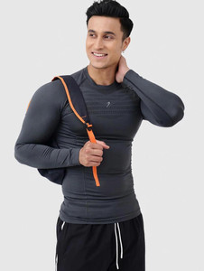 FuaarK Solid Men Round Neck Grey T-Shirt