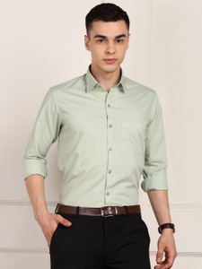 FUBAR Men Slim Fit Solid Spread Collar