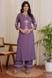 Gajan Creation Women Kurta Pant Set