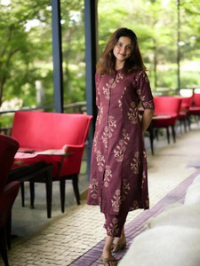 Galbaliya Women Kurta Pant Set