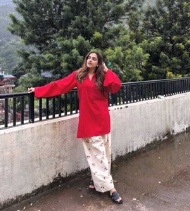Gaytri Women Kurta Salwar Set