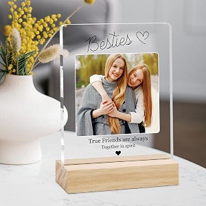 Giftplease Customized Friends Plaque with Wooden Stand