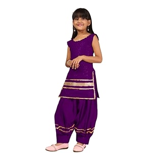 Girls Ethnic Wear Embroidery Cotton Blend Kurti