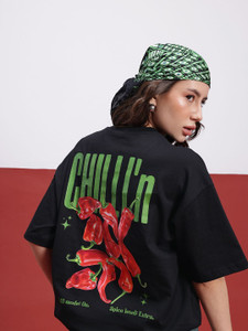 Glitchez Graphic Print Women Round Neck Black
