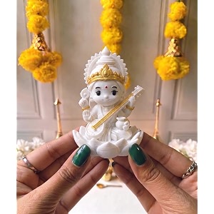Goddess Saraswati Idol Murti 8 cm 3D