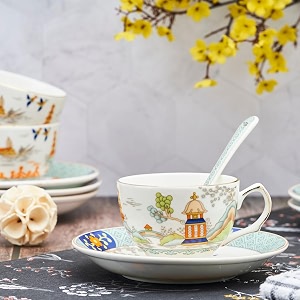 golden queen39s cup amp saucer set  perfect for hosting amp for teacoffee lovers  handcrafted in india 24-carat gold on rim  6 cups 6 saucers amp 6 spoons 170 ml - pagoda