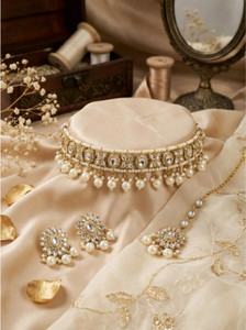Gyaan Jewels Alloy Gold-plated White Jewellery Set