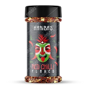 haribas  dry chilli flakes  dried red chilly in sprinkler bottle  seasonings for pizza pasta and italian foods in pantry dry and spicy 100 grams