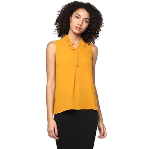 Harpa V-Neck Solid Tops