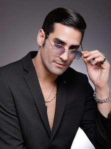 HASHTAG EYEWEAR Round Sunglasses