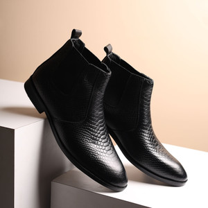 Hayes London Genuine Leather Chelsea Boots