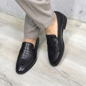 Hayes London Genuine Leather Slip-On Formal Loafers