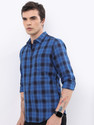 HIGHLANDER Men Checkered Casual Blue Shirt