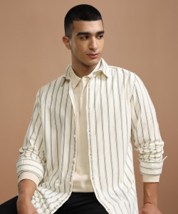 HIGHLANDER Men Striped Casual Cream Shirt