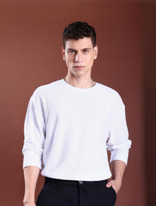 HIGHLANDER Self Design Men Round Neck White